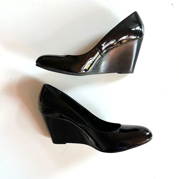 NEIMAN MARCUS Wedge Pump Women 10M Black Patent Leather 3.5" Stacked Heel Shoes - Picture 2 of 7